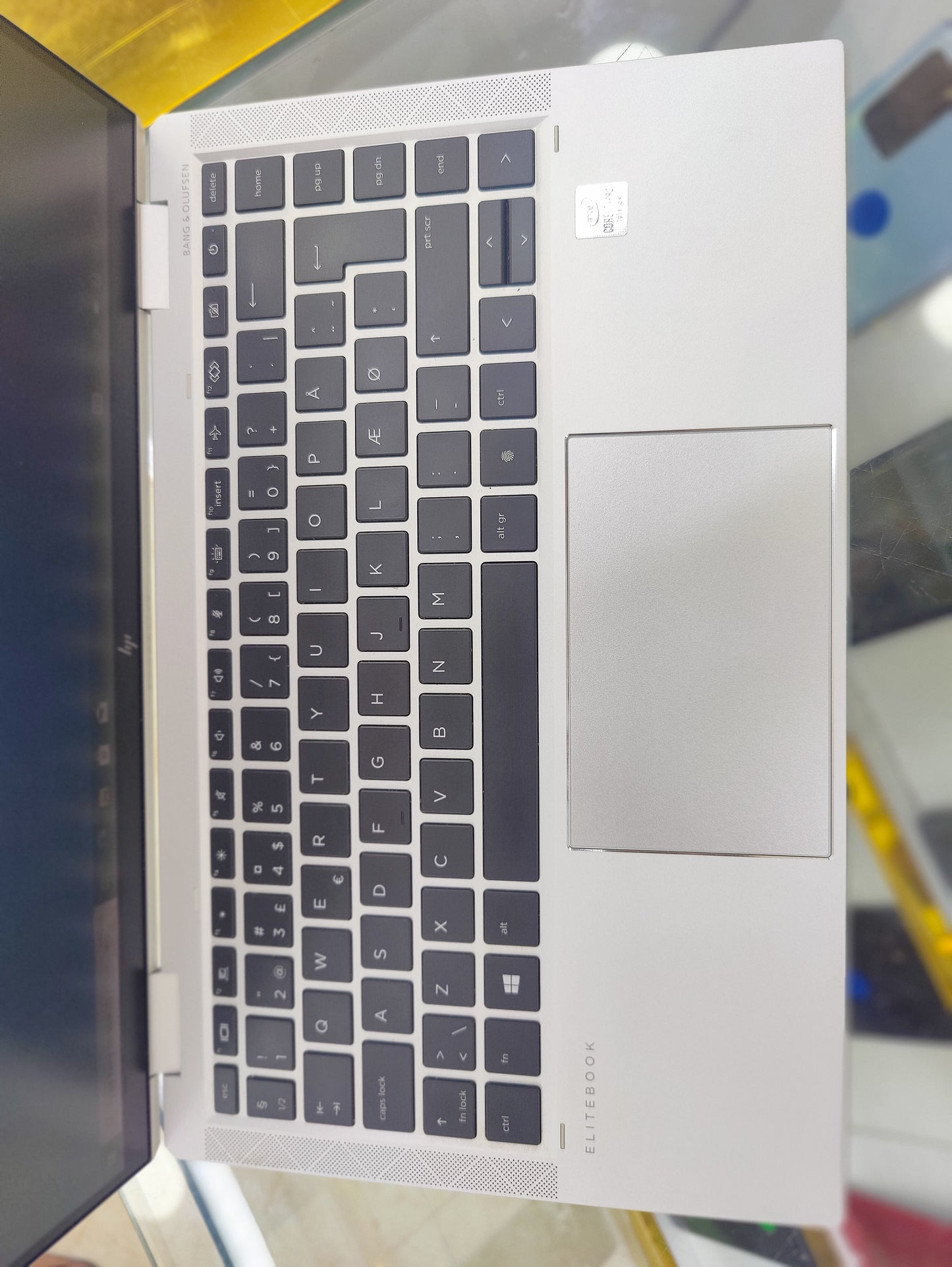 HP EliteBook  1040 G7