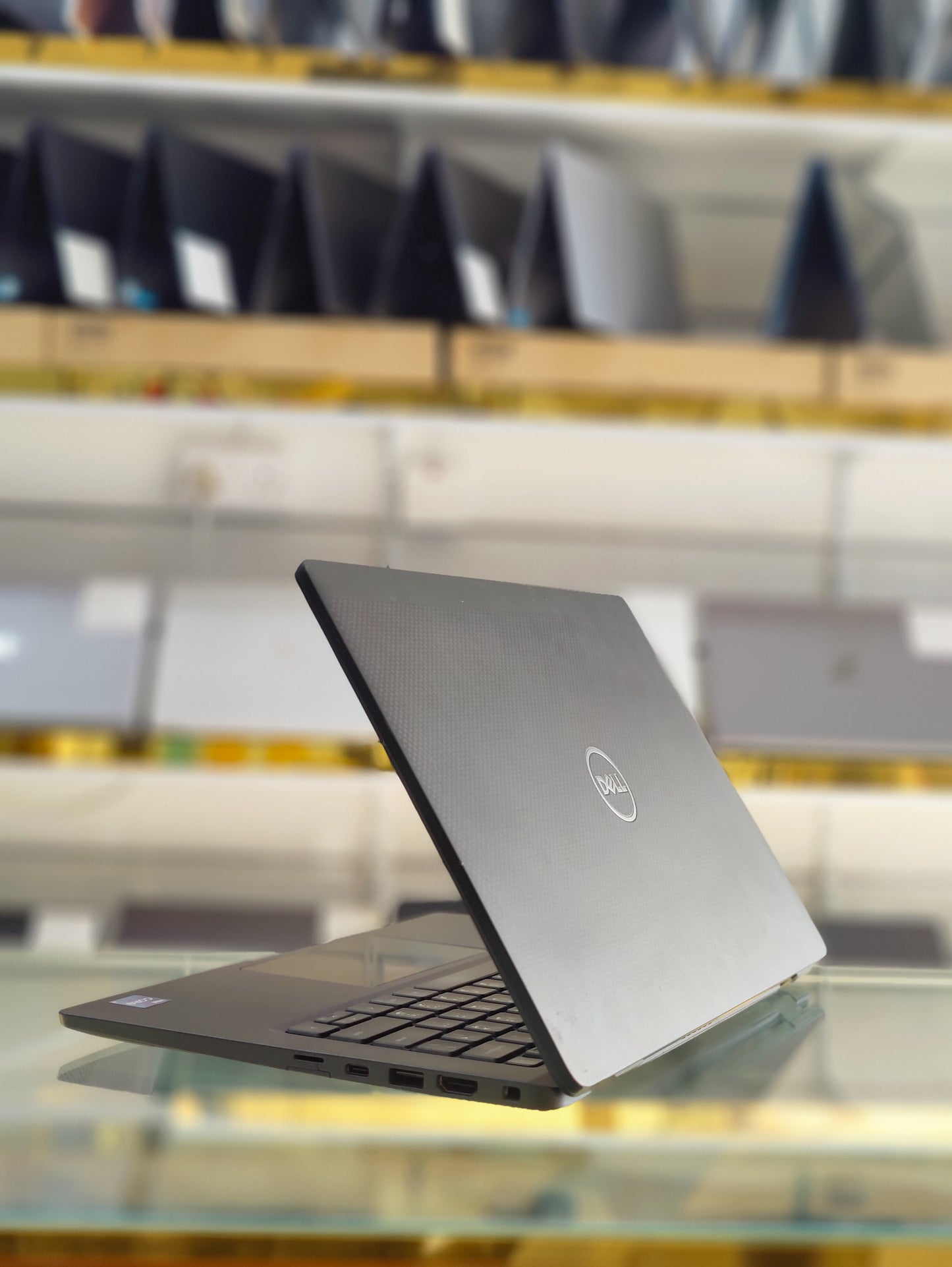 Dell Latitude 7410